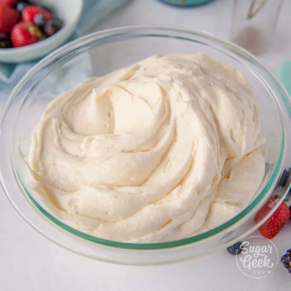 Chantilly cream with mascarpone and cream cheese