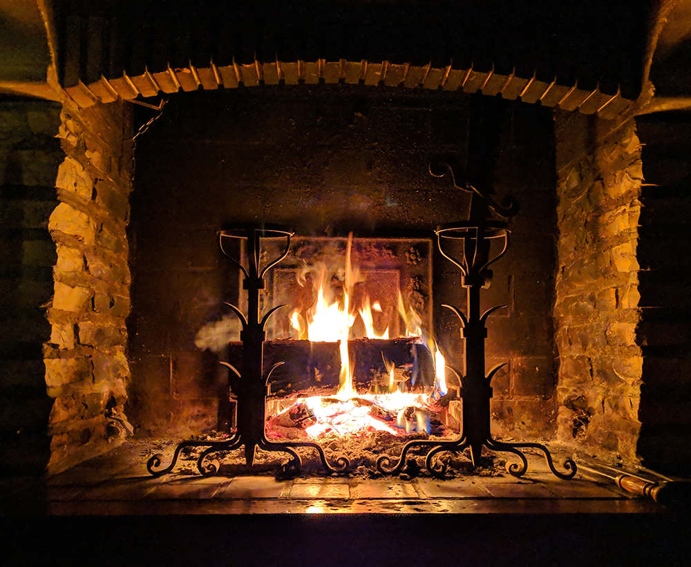 yule log in fireplace 